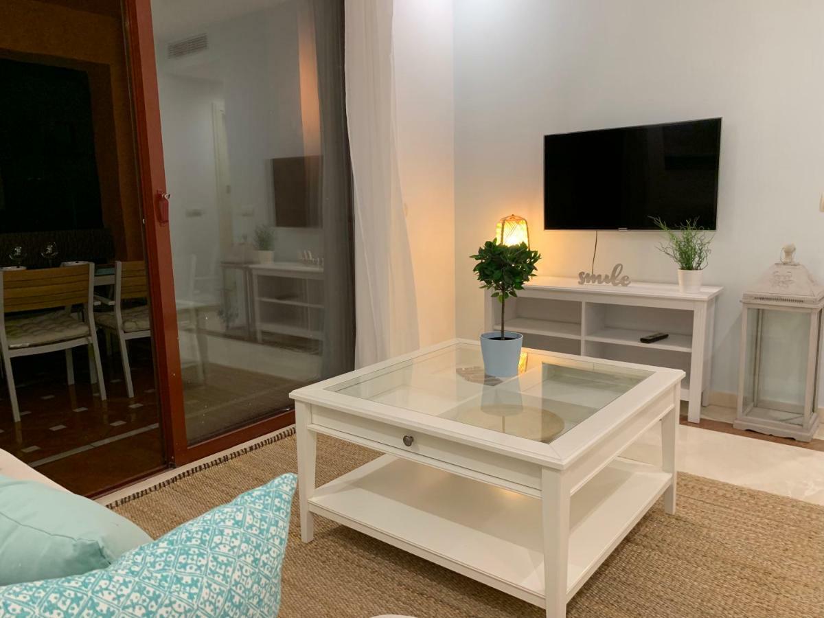 Beachside Apartment In Μαρμπέλλα Εξωτερικό φωτογραφία